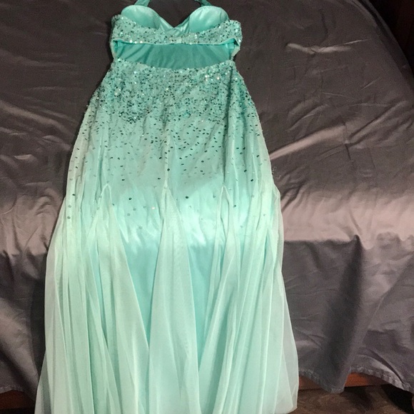 Prom dress - Picture 4 of 4